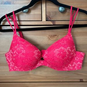 Victoria’s Secret Angels Secret Embrace Push Up Bra